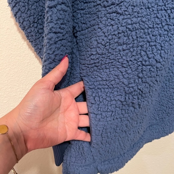 NWOT Aerie Blue Sherpa pullover quarter zip sweater size extra small - Picture 4 of 5